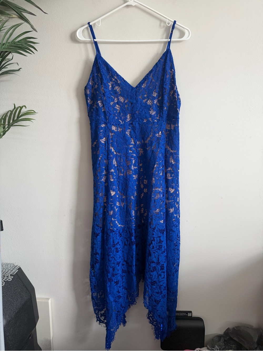 Elegant Royal Blue Lace Slip Dress with Spaghetti Straps